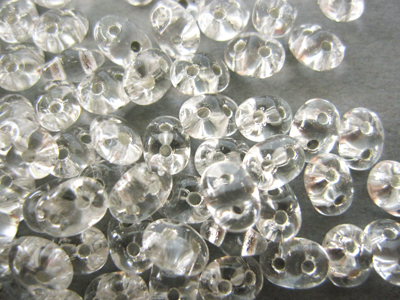 スーパーデュオビーズ　2.5x5mm （シルバーラインクリスタル）