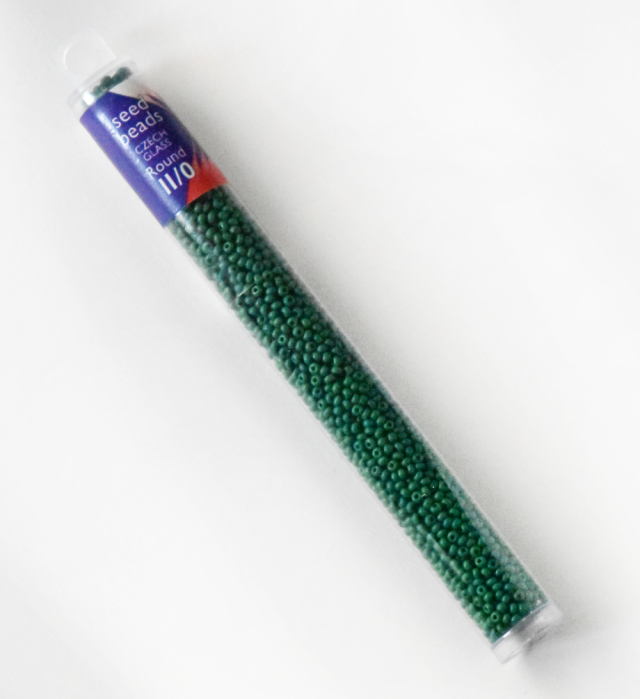 フォレストグリーンOP（11/0） チェコ製 約24ｇ/ケース